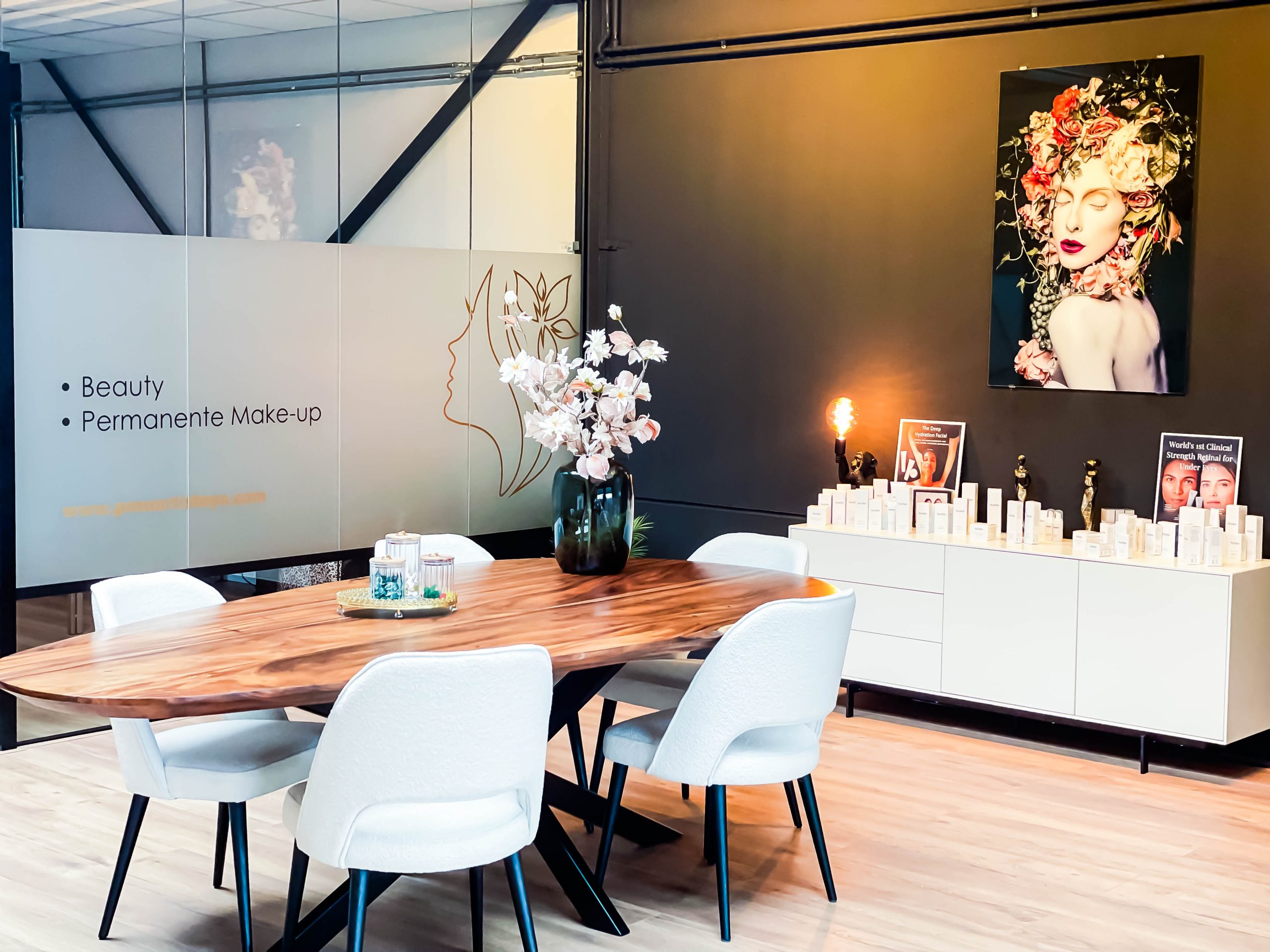 PMU Artist OYA – Permanente Make-up Tilburg – Medik8 – LongTimeLiner -3